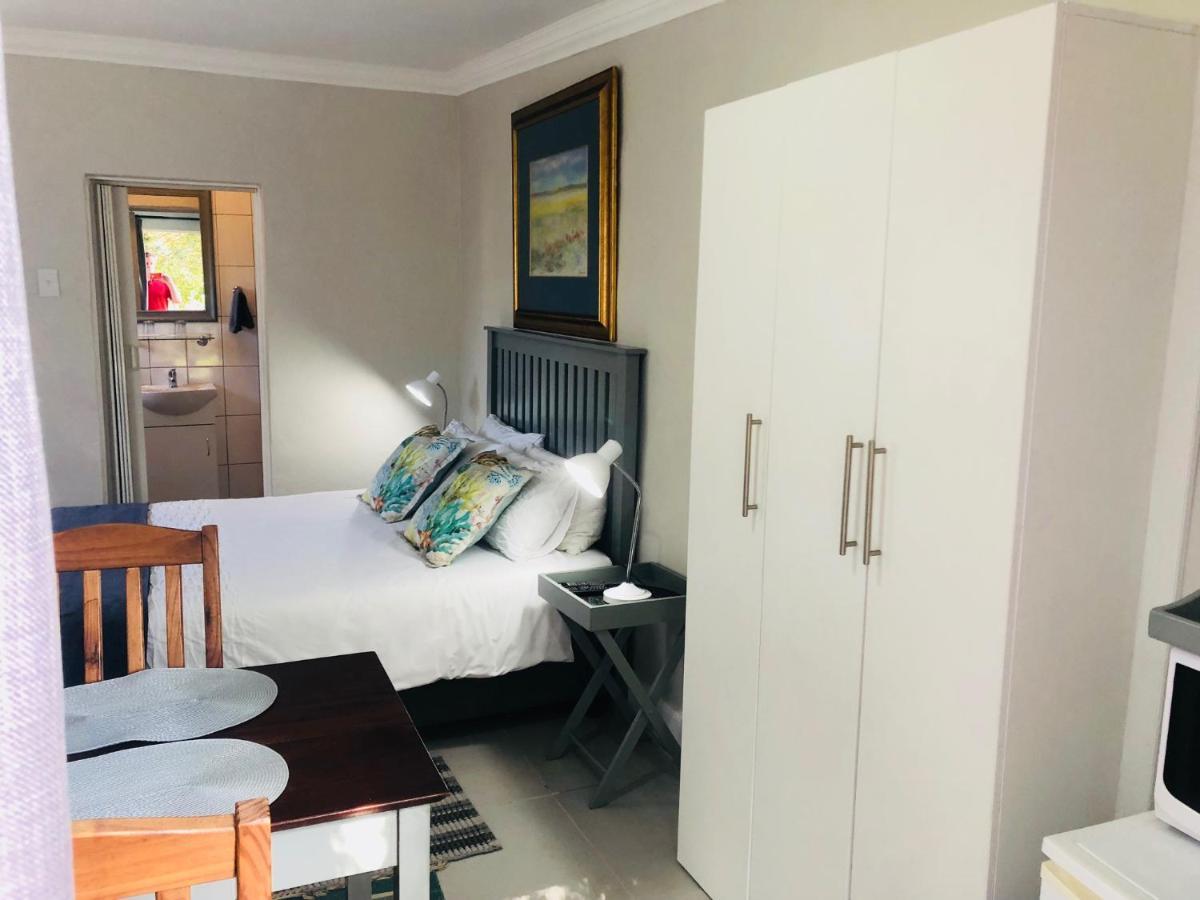 Baylight Accomodation Room 2 มอสเซิลเบย์ ภายนอก รูปภาพ
